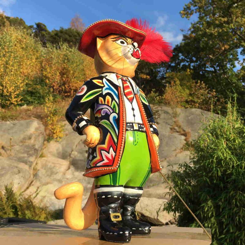 Puss in Boots Peter is inspired by the French-Italian historical fairy tale of the smart cat Puss in Boots