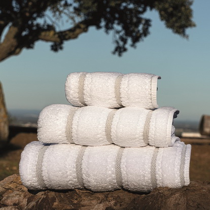 Graccioza Venice Bath Towels and Rugs (Multi/Baltic)