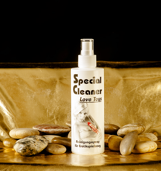 Erityinen puhdistusaine