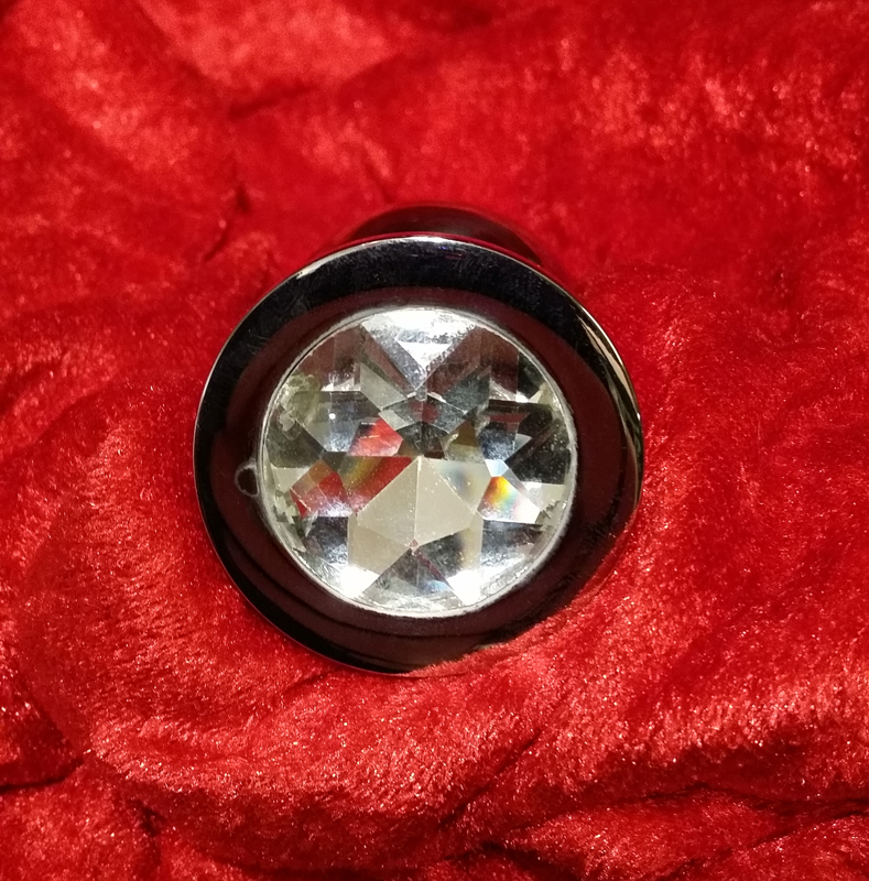 Midi-anaalikorukristalli