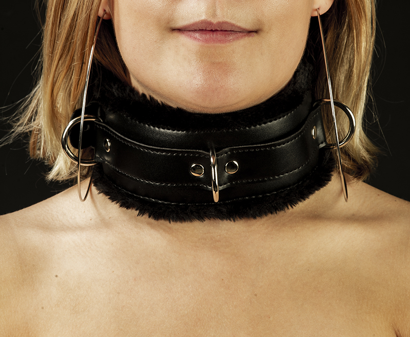 Pehmustettu kauluksen turkki