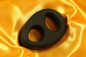 Peniksen ja kivespussin rengas "Egg"