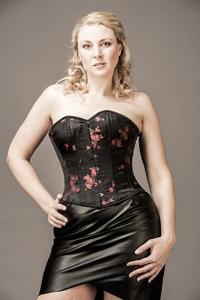 Brocade Black&Red 30" OB K