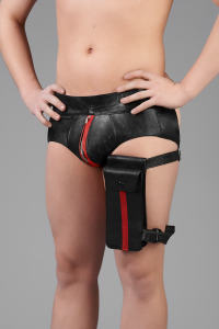 Nahkainen Jalkapussi