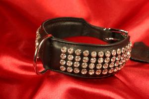 Kaulus 4 riviä kristalleja