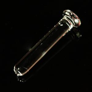 Cylinderformad analplugg i glas, storlek S från Chambers of Love – elegant design för njutning och säkerhet.