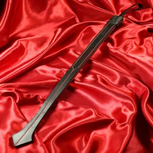 Diamond Tip Slapper from Chambers of Love – elegant and high-quality design, perfect for intense and stylish BDSM sessions.