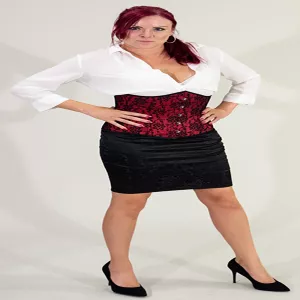 Duchess red and black fashion set for her – elegant and sensual design from Chambers of Love.