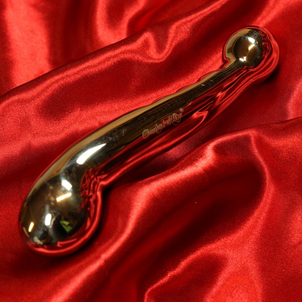 Fun Wand 11 tuuman ruostumattomasta teräksestä valmistettu dildo – ylellinen, keholle turvallinen lelu, jossa on kulmikkaat päät ja urat G-pisteen ja eturauhasen stimulointiin. Täydellinen lämpöleikkeihin.