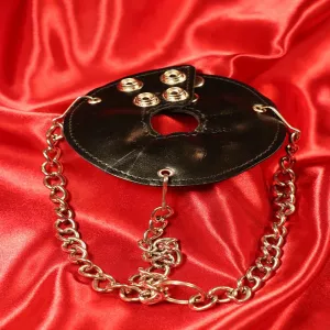 CBT-kivestenvenytin nystyröillä. Kuvassa näkyvät selkeästi pienet nystyrät ja kätevät painonapit Chambers of Loven fallskirtissä.