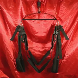 Sexgunga från Chambers of Love i högsta kvalitet. Justerbara remmar med metallbeslag. Perfekt för dungeonstudio och mångsidig användning.
