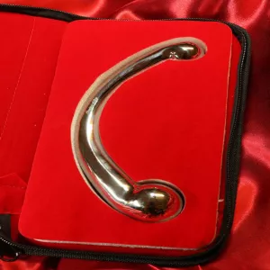 Chambers of Love Pure Wand in a luxurious black faux leather case, close-up of the elegant gift box.