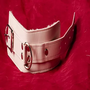 Rosa handbojor i PU veganläder med mjuk fuskpäls från Chambers of Love Elegant, lekfull och bekväma för bondage och njutning.