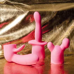 Set med tre fantastiska huvuden till iWand Mini – Snake, Mickey och Tongue. Perfekt för varierad stimulans av G-punkt, P-punkt, nacke och klitoris. Exklusivt hos Chambers of Love.