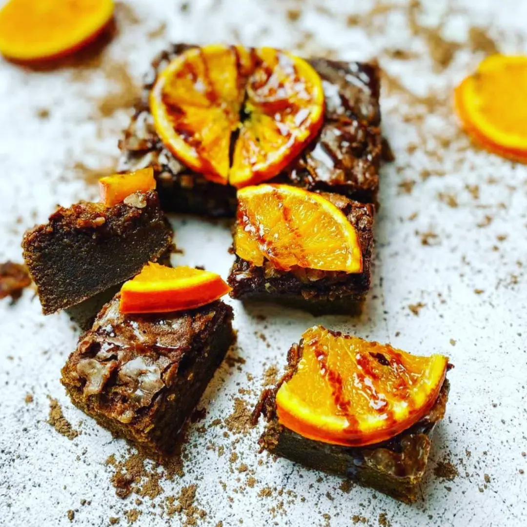 Brownies med kanderad apelsin Brownies med kanderad apelsin