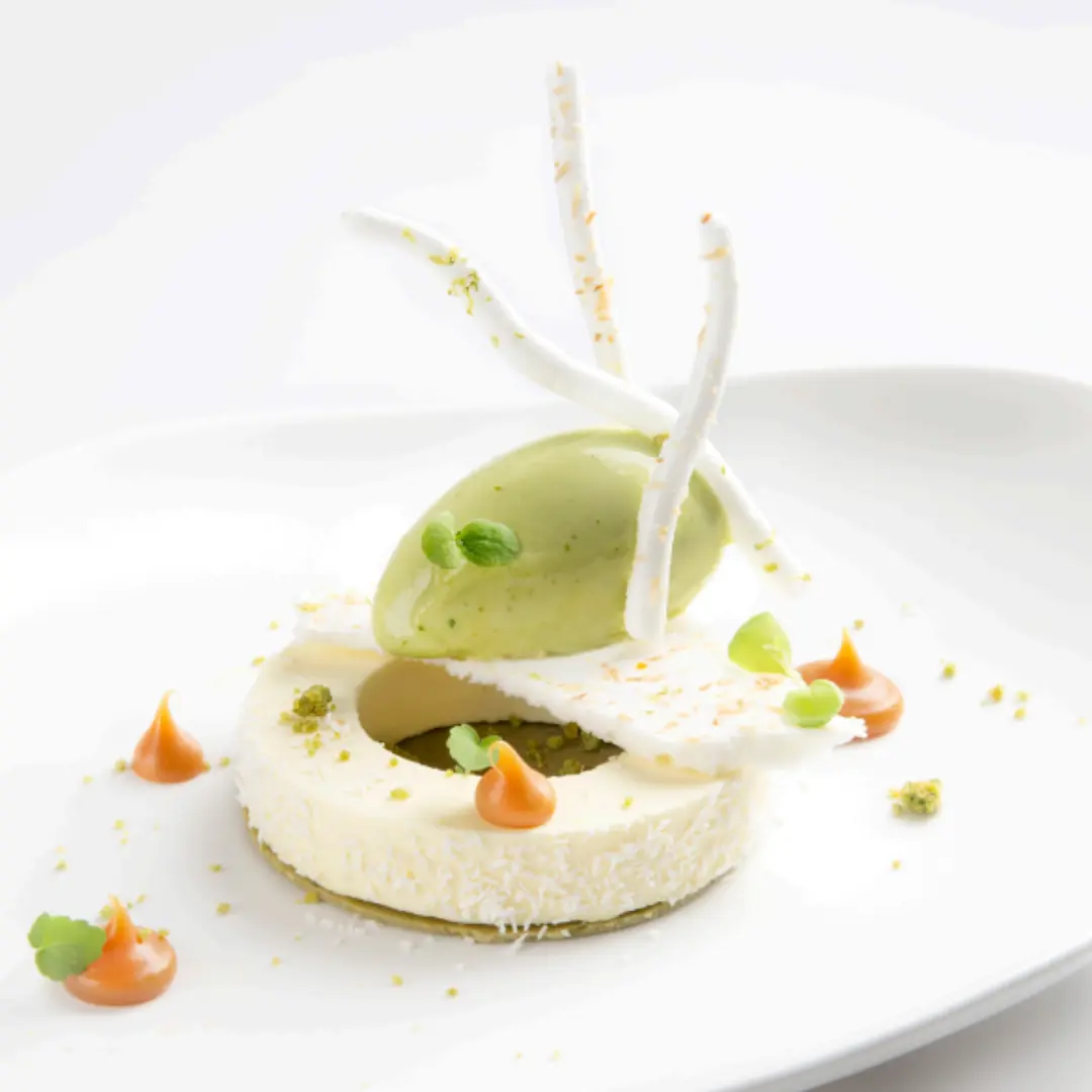 Kayambe cheesecake Kayambe cheesecake med karamell, lime & basilika