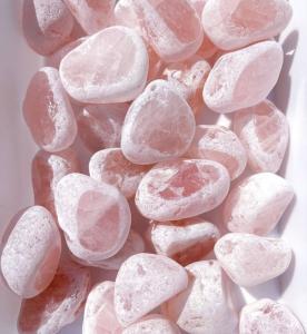 Ema ägg , Rosenkvarts