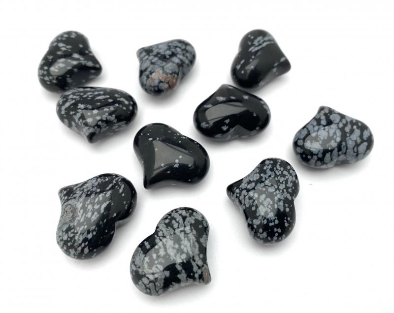 Snöflinge obsidian hjärta-amulett