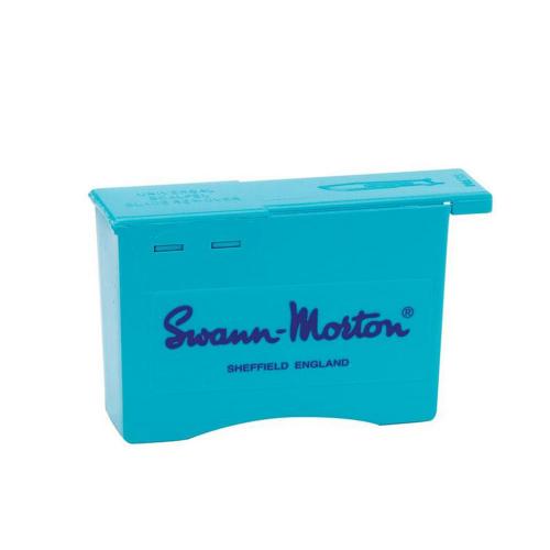 Säker borttagning av alla storlekar skalpellblad från både No.3 och No.4 handtag. Swann- Morton.