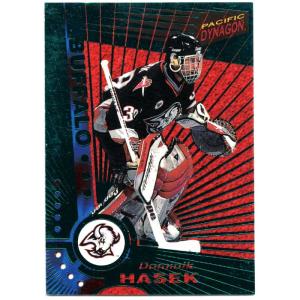 Dominik Hasek 1997-98 Pacific Dynagon Emerald Green #10