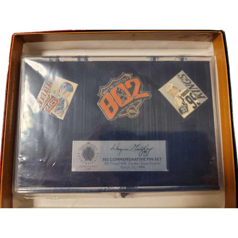 Wayne Gretzky - Upper Deck Authenticated - 802 Commemorative Pin Set