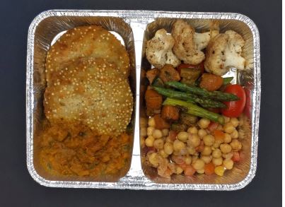 HM VEG QUINOA BURGER WITH CALIFLOWER AND CHICKPEAS