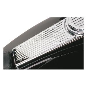 Grooved lower dash insert