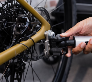 Thule Axle Mount ezHitch plate