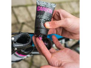 MUC-OFF Carbon Gripper 75 g