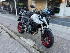 Suzuki GSX-8S