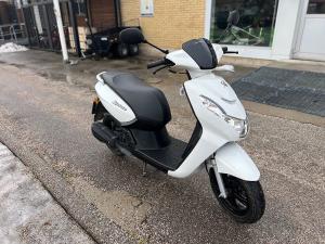 Peugeot KISBEE 0.05 CVT Euro 5