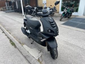 Peugeot SPEEDFIGHT 4 MAD BLACK KAMPANJ