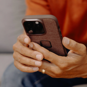 PEAK DESIGN FABRIC IPHONE 15 PRO V2 CHARCOAL