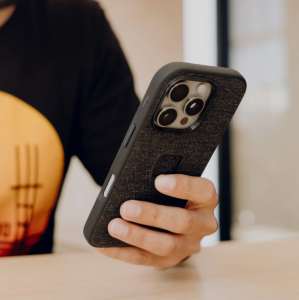 PEAK DESIGN FABRIC CASE IPHONE 16 STANDARD CHARCOAL