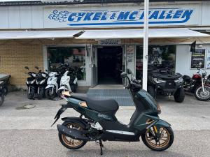 Peugeot SPEEDFIGHT SPORTLINE Midnight Green €5+