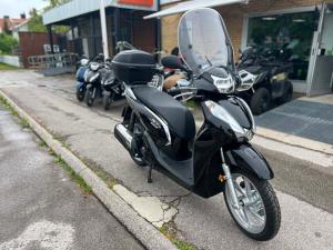 Honda SH300