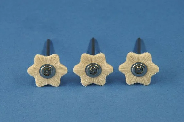 Putstrissa vit gethår Stjärna 23mm 12st