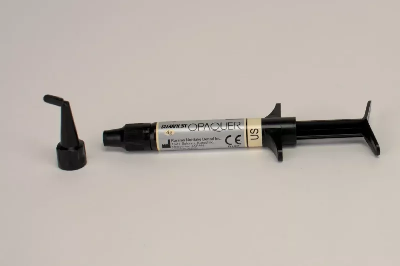 Clearfil ST Opaquer US A2 4g Spruta