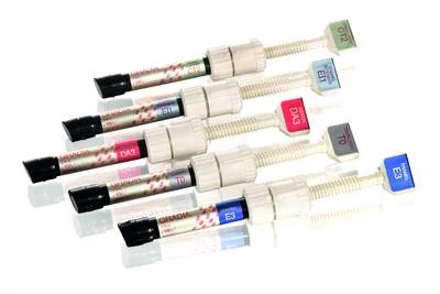 Gradia Opaque OD2 2,4ml
