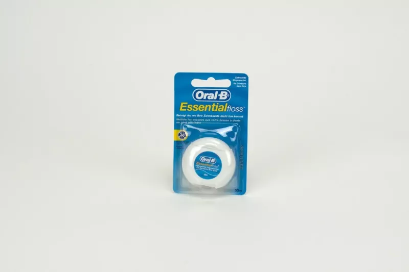 Oral-B Essential Floss ovaxad 50m