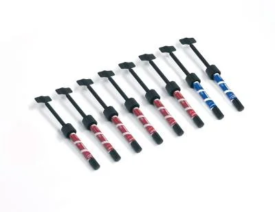 Synergy D6 Enamel universal spruta 4g