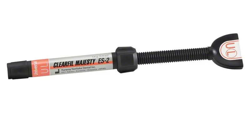 Clearfil Majesty ES-2 Universal UL Spruta 3,6gr