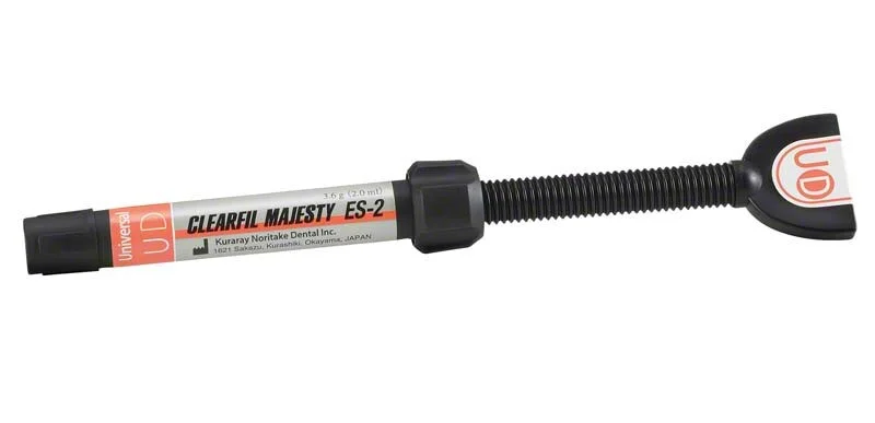 Clearfil Majesty ES-2 Universal UD Spruta 3,6gr