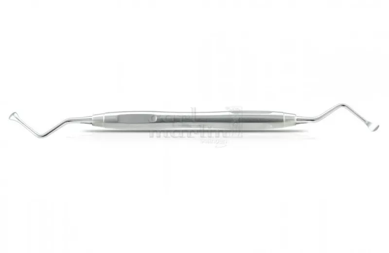 Curette Lucas