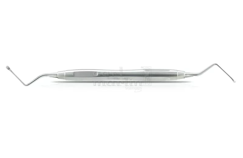 Curette Lucas