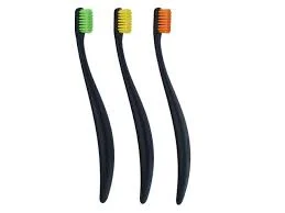 Promis Tandborste Black Colour Trio