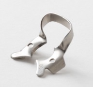 Kofferdamklammer, Distal Clamp