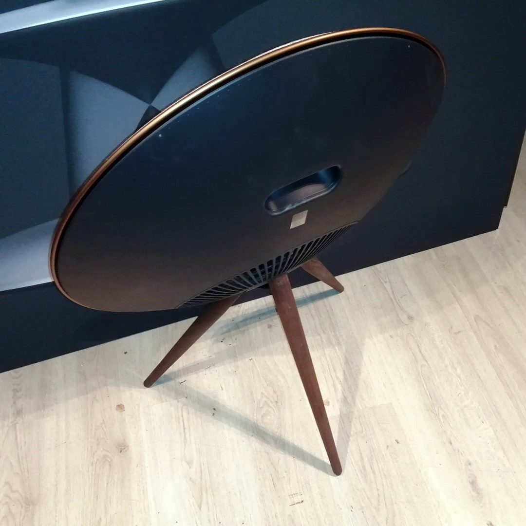 Beoplay a9 smoked discount oak