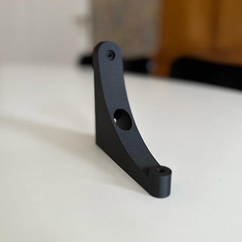 Wall brackets for BeoLab 3