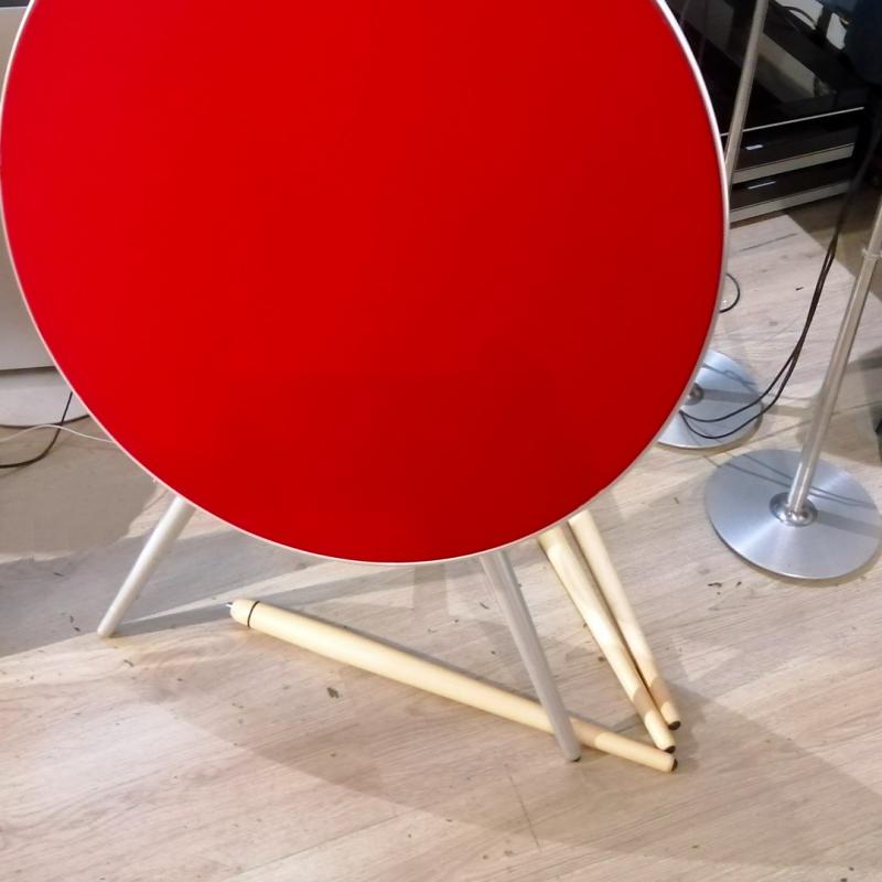 Beoplay A9 including aluminum metal legs
